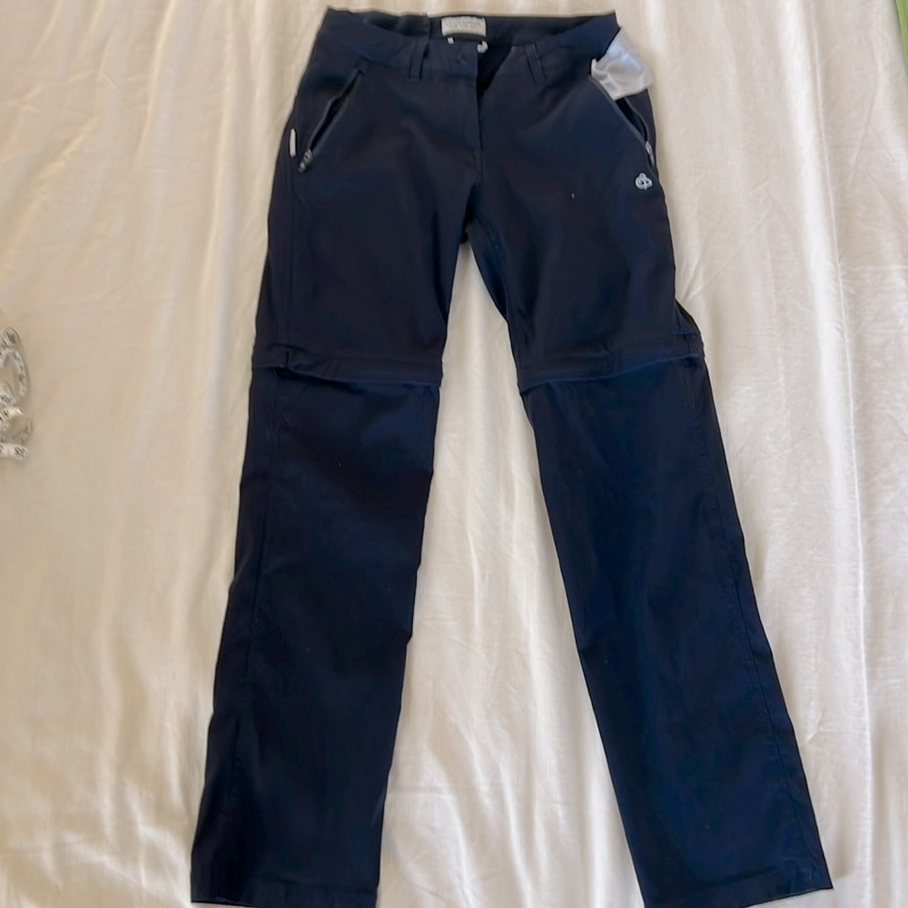 Navy Hiking zip away pants/shorts